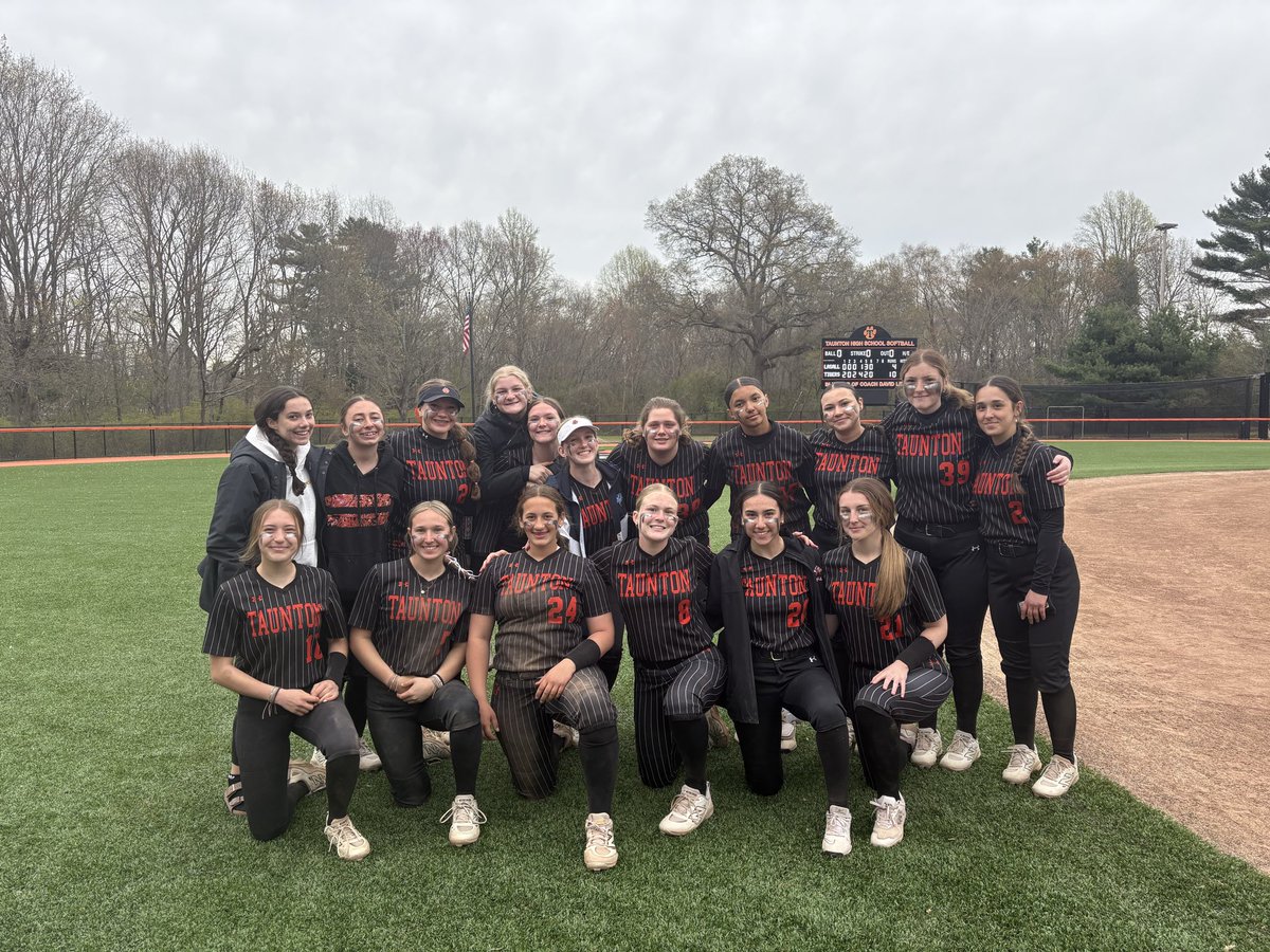 THS_Softball tweet media