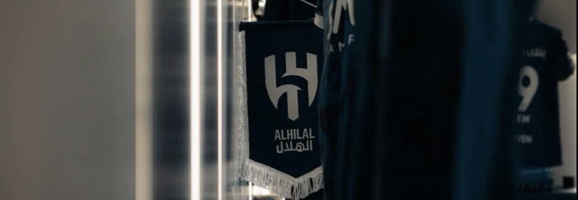 ililxwhli's tweet photo. وغرستُ حُبّك في الفؤاد وكلّما 
مضت السنينُ أراهُ دوما يَزْدَهِر https://t.co/Y1NKWdzuhD