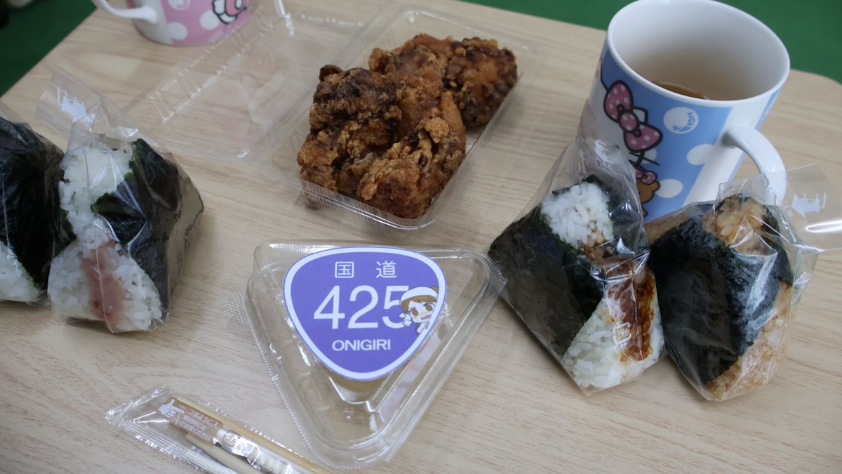 しろいこな tweet media