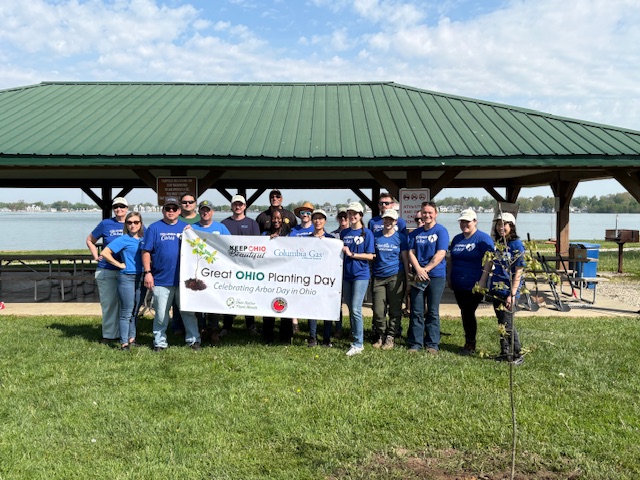 OhioBeautiful's tweet photo. Happy Arbor Day from Keep Ohio Beautiful! https://t.co/G5aJBjYe2B