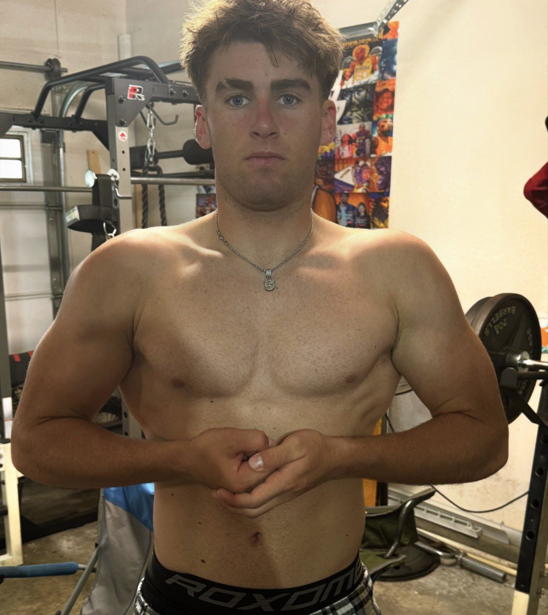 jpqb08's tweet image. In the lab. Locked in and working. 🔒🪖
Pushing to be the best version of myself. 
Current Weight 205lbs ➡️ 215 lbs July 📈#BET #CO2027 #ATH #LB #1%everyday #BuiltDifferent #AGTG #WeightRoom #cupping 

@ParacleteFB #MenOfFaith Senior season loading……#CantWait