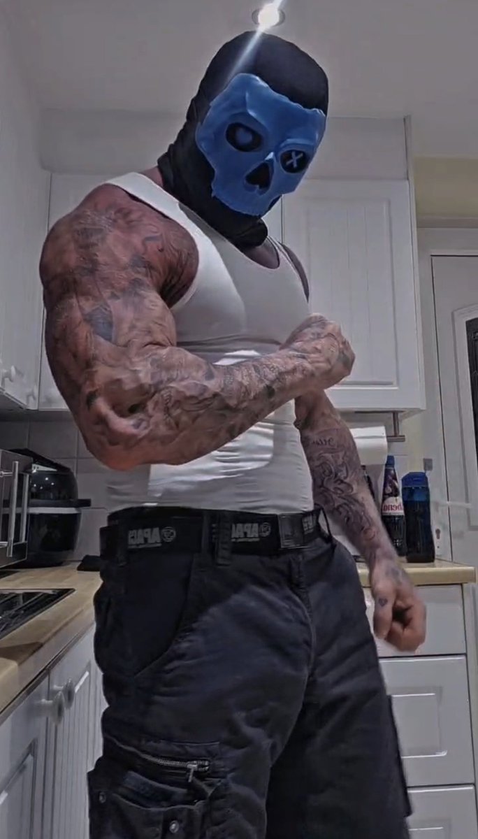 Zade_Masked tweet media