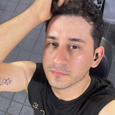 luis acosta tweet media