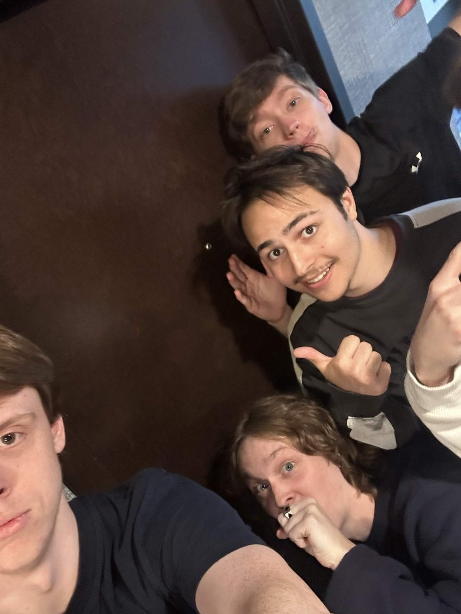 reapflex's tweet photo. 2-3 vs @SaintsGamingCA in a one of one series. So damn proud of my boys man @kermplays @Nody_OW @fpsKabe @StijnScheffers @vVirtuaII @BarofSoapOW @ItsSmawl. No quitters here. Big 21 on the side 🎂 https://t.co/E1gorLYO8G