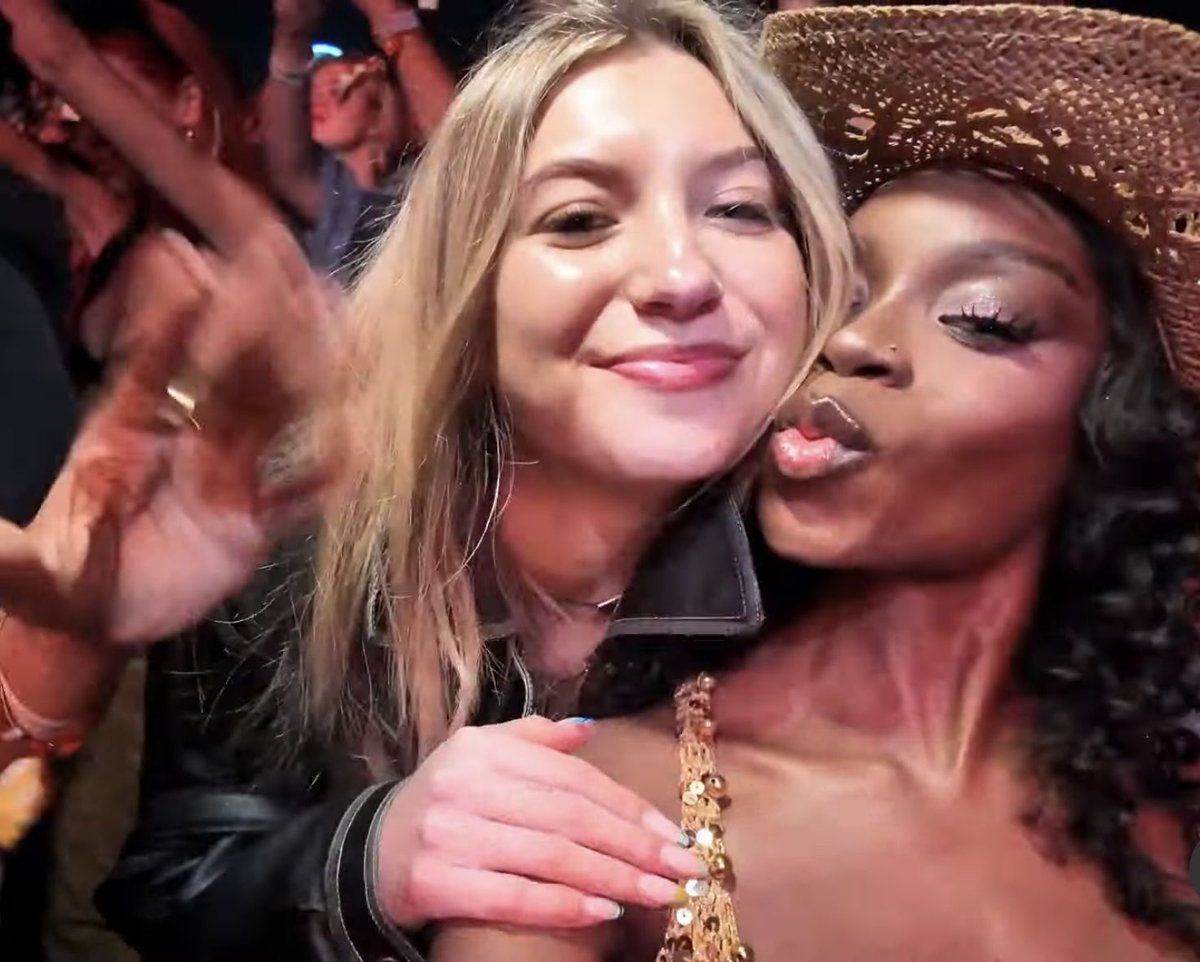 vyn . 𑣲 ݁ ˖ tweet media