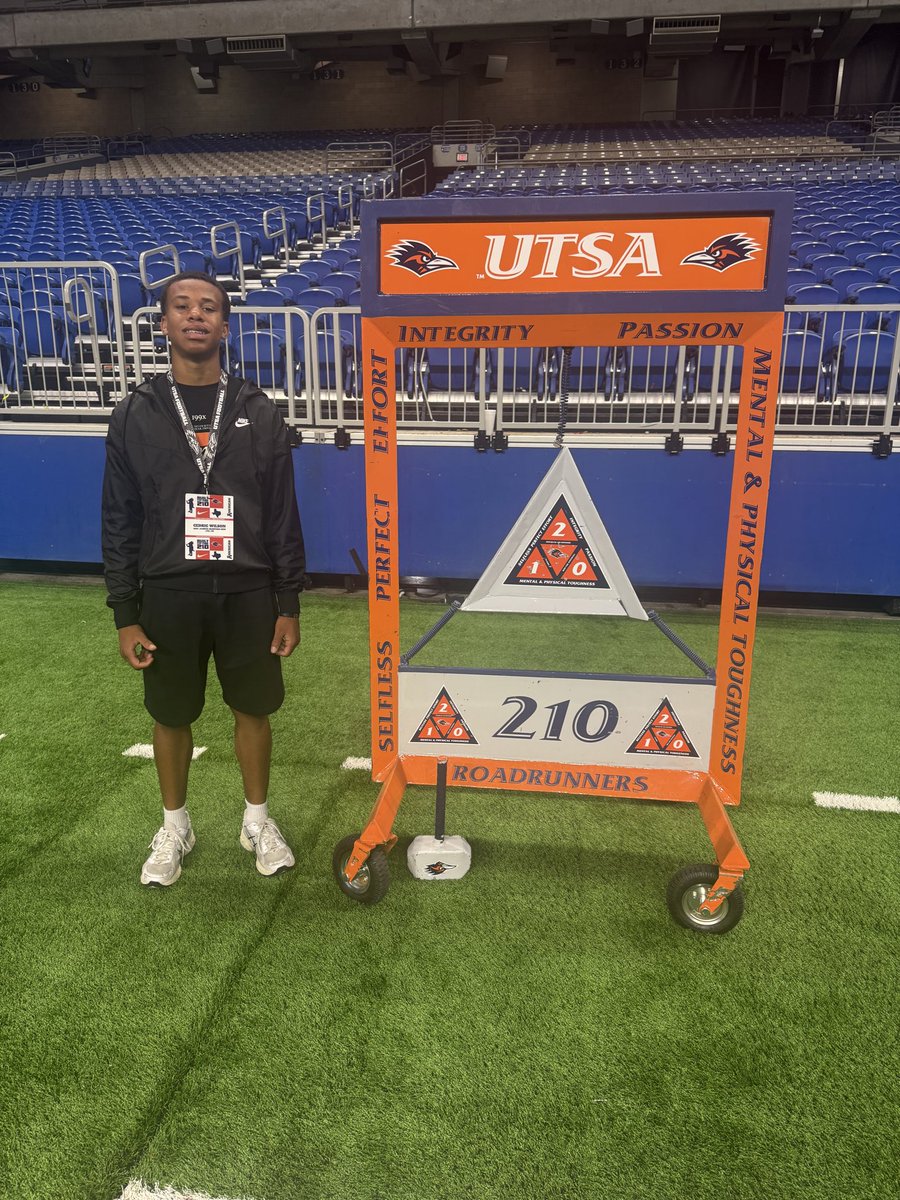 CJWilson2011's tweet photo. @ACHS_ChargerFB @CoachJackACHS @CoachTCRandle @coachHUFFFFF #StudentAthlete #TexasSpeed #ClassOf2029 #Cornerback
#Saftey https://t.co/58VYuLRPJY