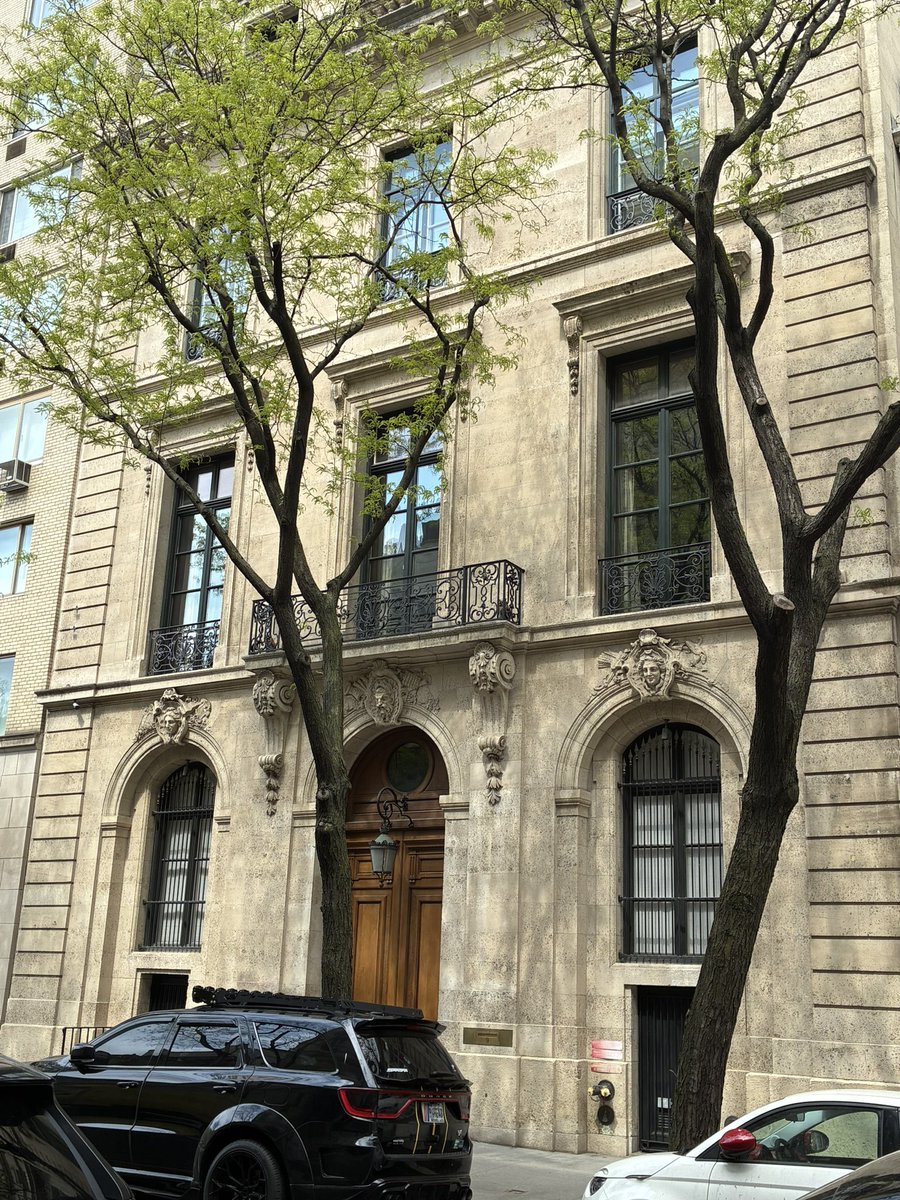 The Observerite tweet media