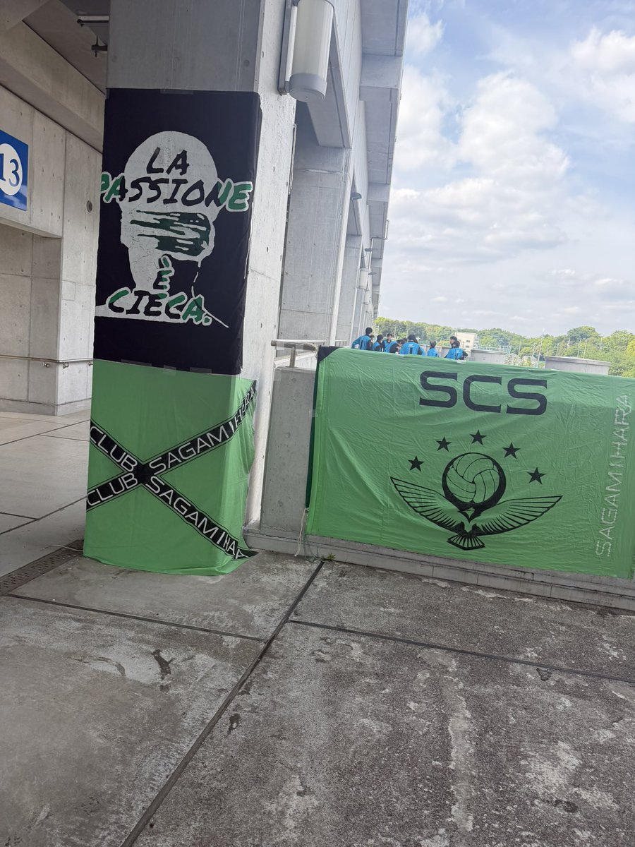 みやじー tweet media