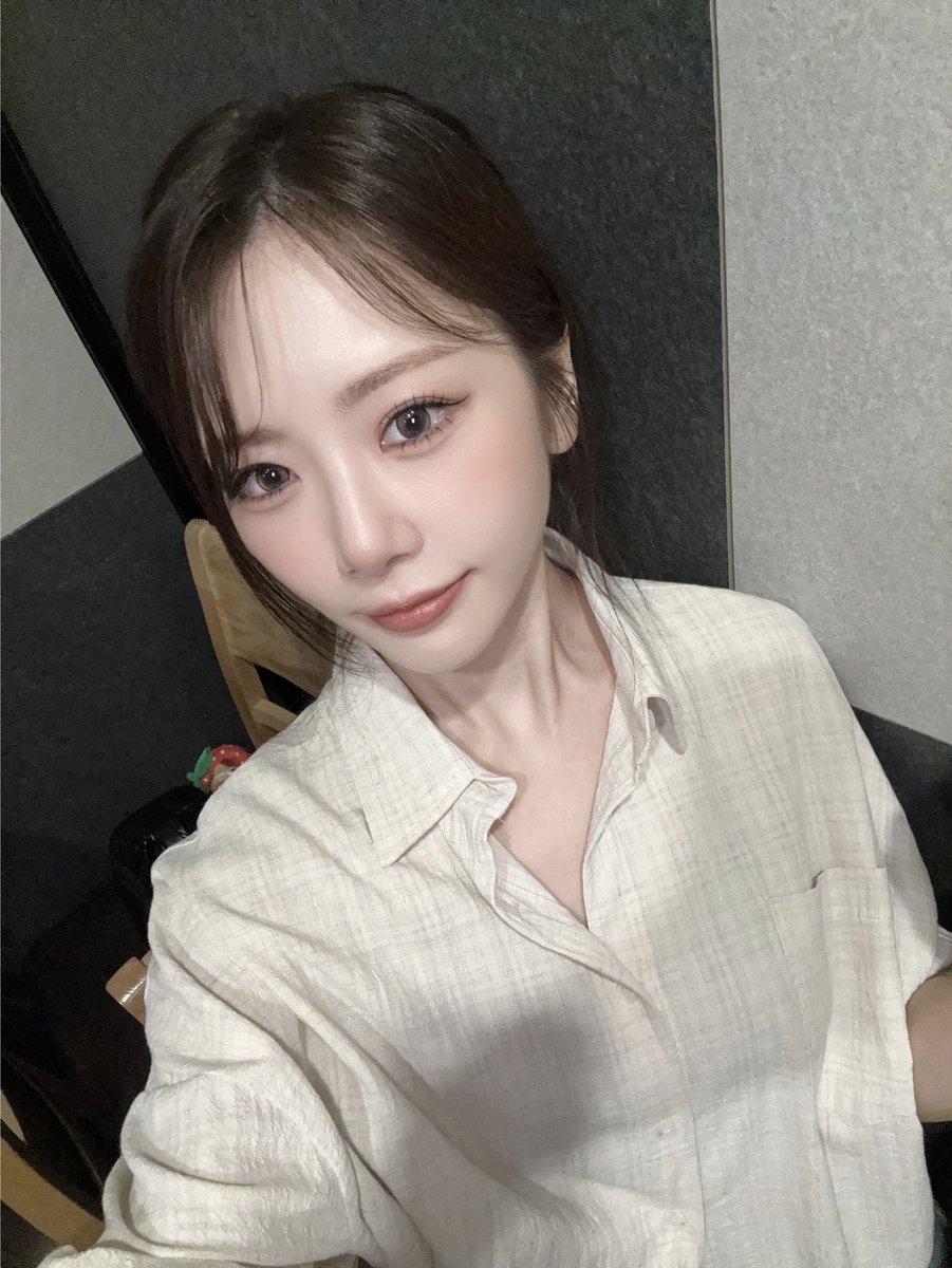 지유야 오늘도 행복한 하루! ٩(๑> ₃ < )۶♥
