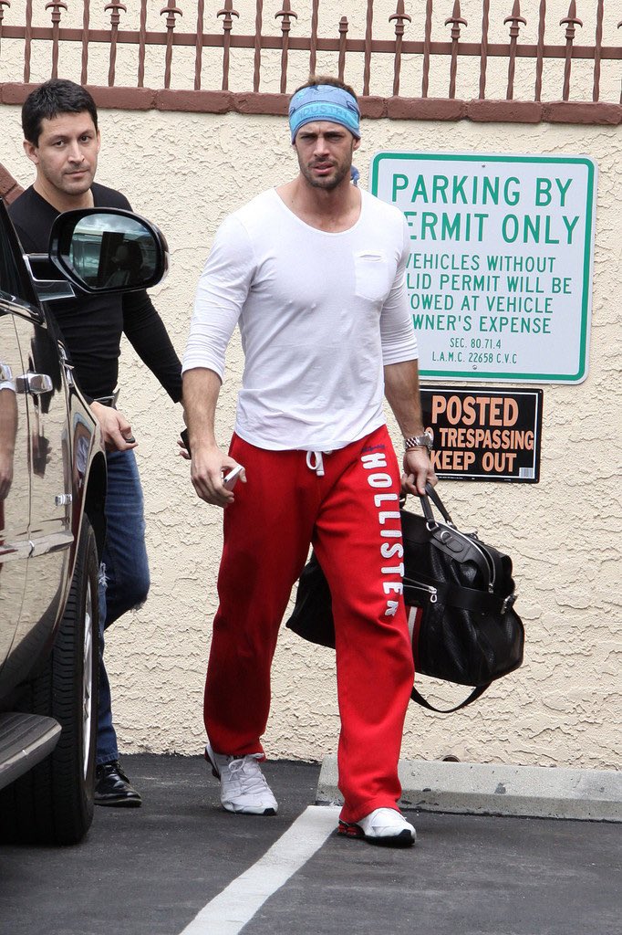 Lindsey Blohan tweet media