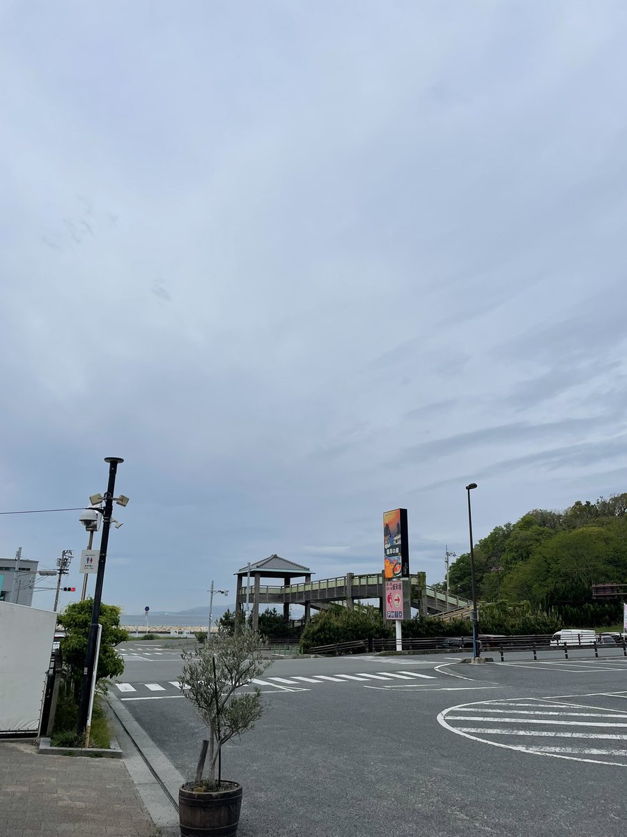 カブコ tweet media