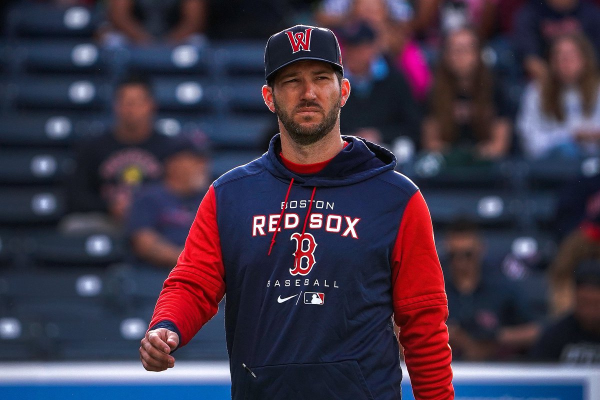 BOSSportsGordo's tweet photo. BREAKING: Woo Sox manager Chad Tracy is taking over as Interim Manager for the Boston Red Sox. https://t.co/OPU0C8Tv9l