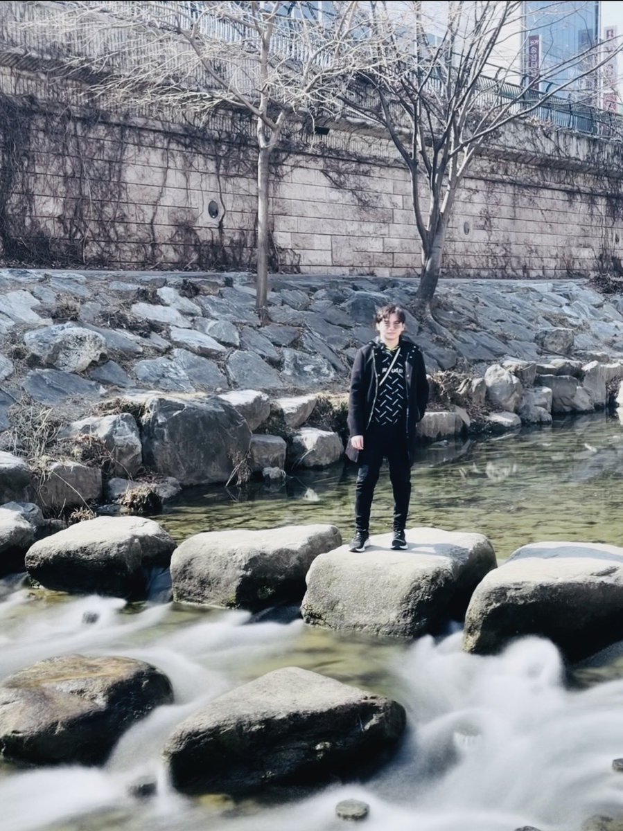 JaceRoque_'s tweet photo. Left the country for a bit to get some fresh air. To heal my mind, body and s(e)oul. 🇰🇷

📍Touristy shots around Seoul 

[ late post • currently in the 🇵🇭 ] https://t.co/RzZqHPYOiO