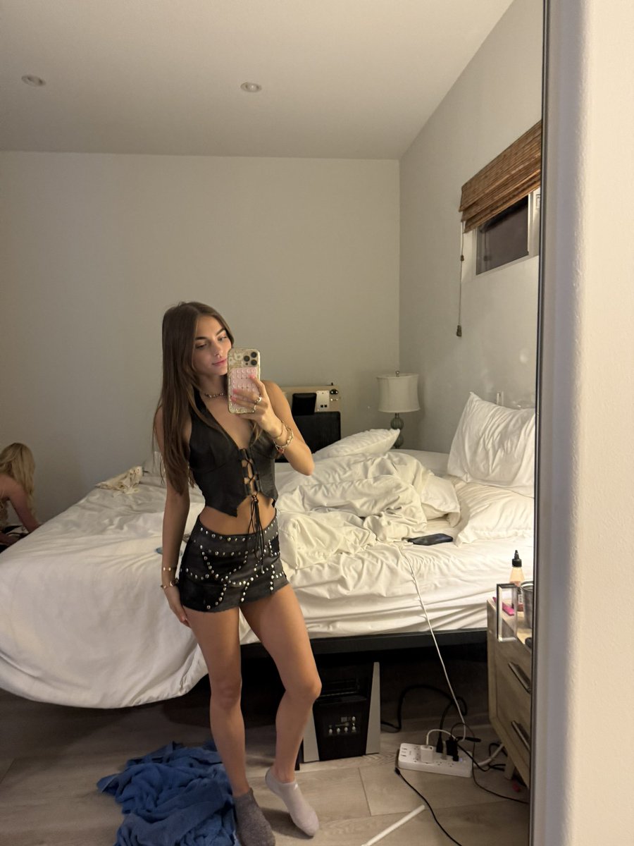 Kinsley Alyse (@thekinsleywyatt) on Twitter photo 