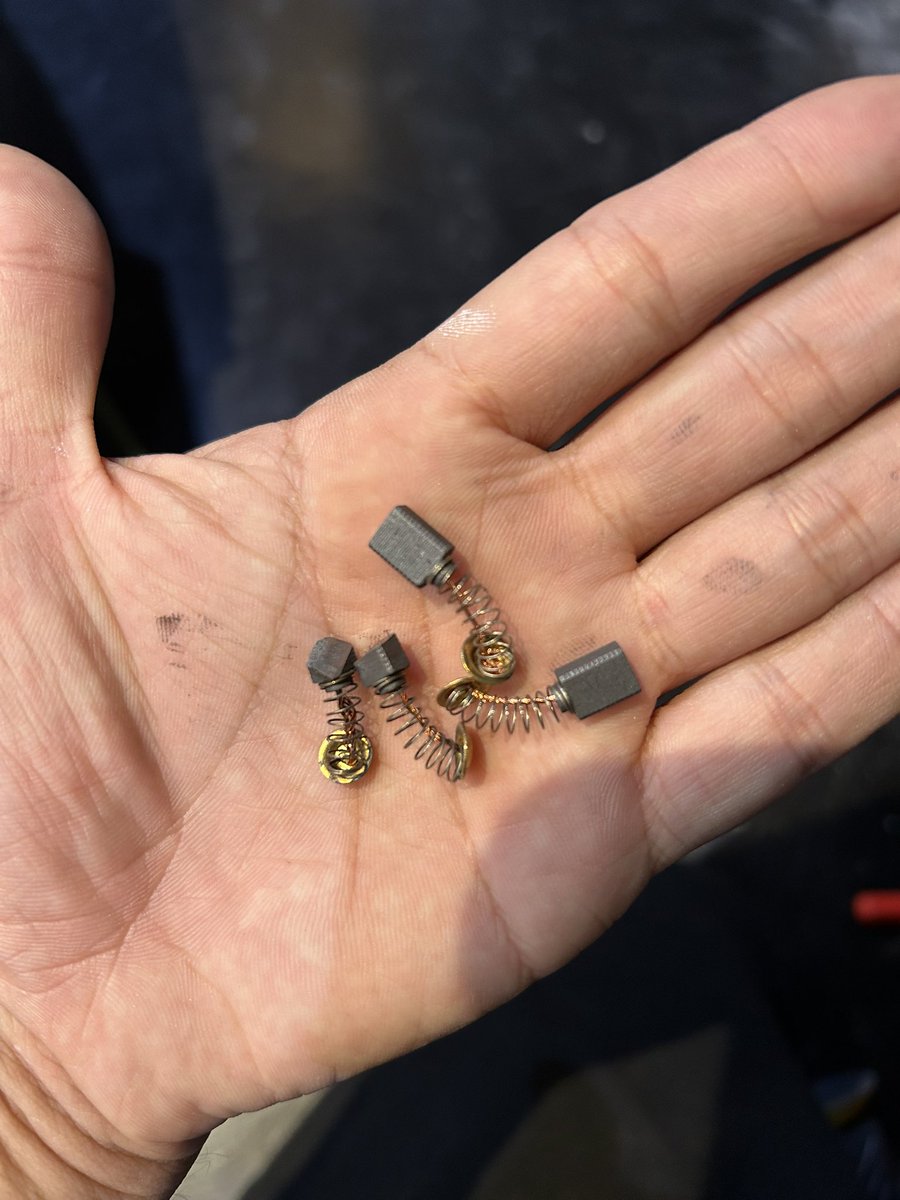 ヒロキン@車の磨き屋さん tweet media