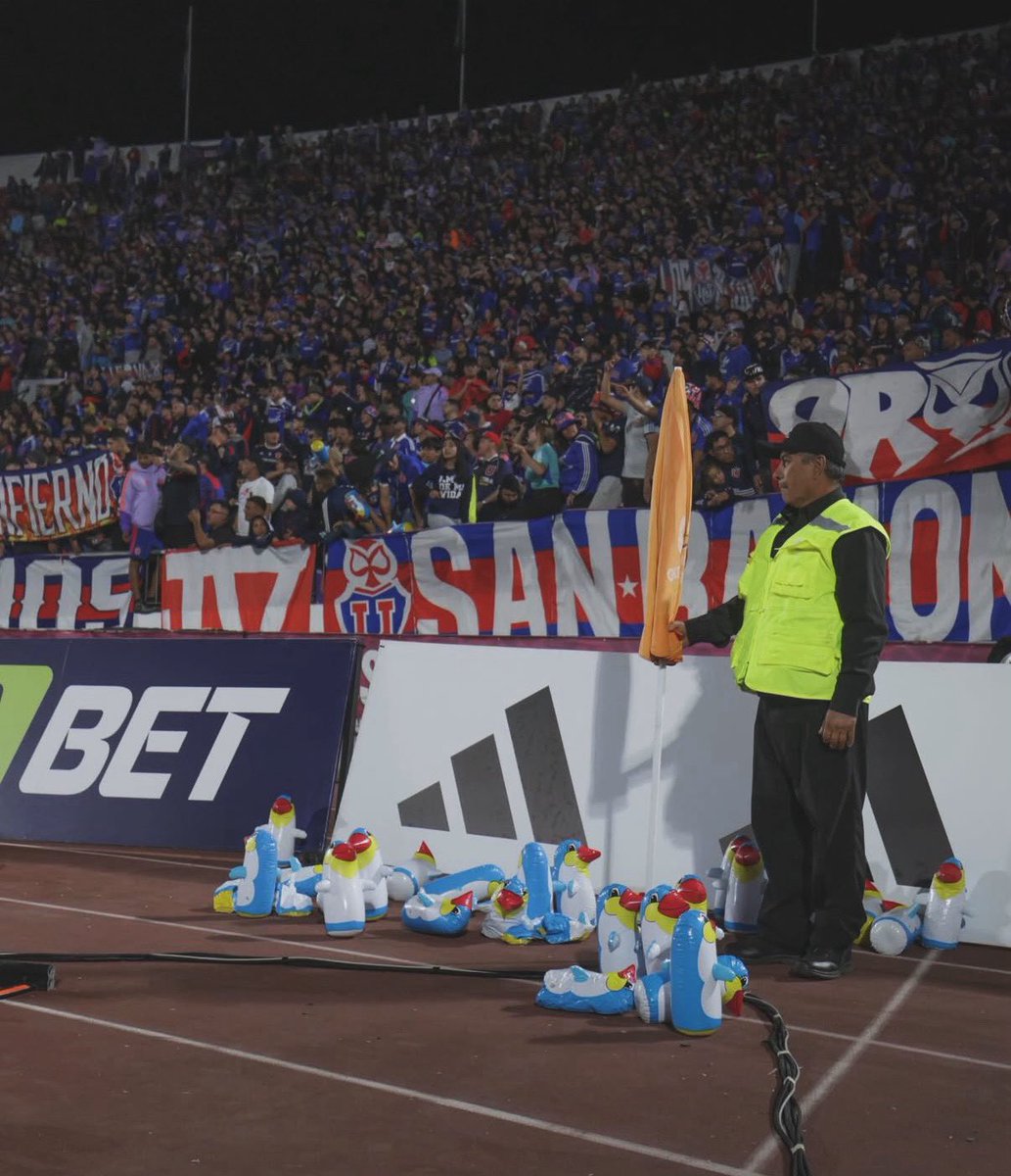 La Voz Azul tweet media