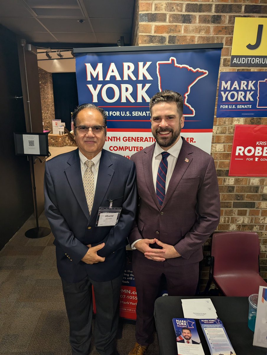 MarkYorkMN's tweet image. Thank you to everyone that stopped by our CD tables, signed the @mngop petition &amp;amp; for all the words of encouragement.  Can't wait for the last #SuperSaturday next weekend.  🗳️✅🇺🇸 #TeamMark
