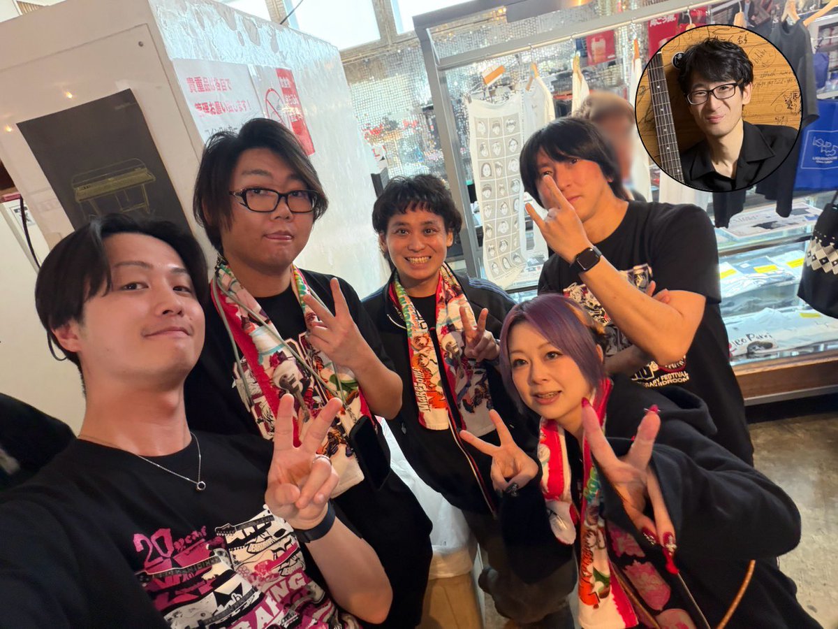 SPACE_CRANE's tweet photo. スペクレ1年ぶりの集合写�� https://t.co/lBHi1WLlyT