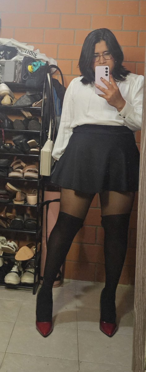 maggieplayroom's tweet photo. DM si quieres saber por que medias me decidí 🤭
#trans #cdmxtrans #transgirl #legs #transmx https://t.co/Pe95XkVpFH