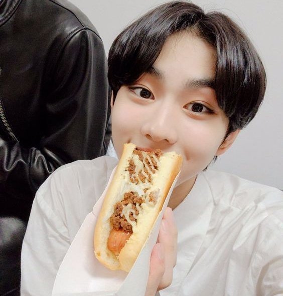 crara still monster 🫧 sevEN- tweet media