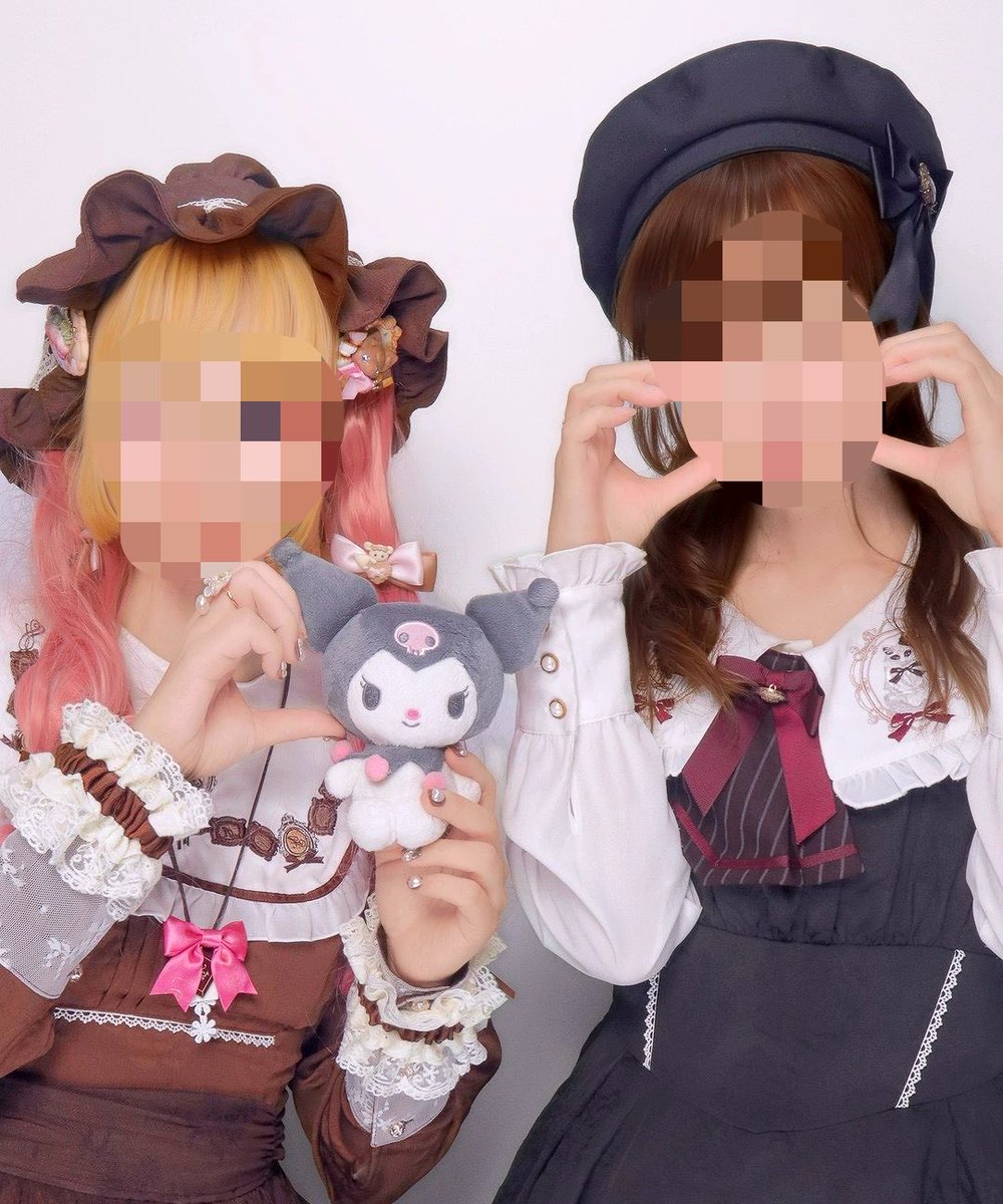 RottenLilyth's tweet photo. 愛野えりさんしまむらコラボの
マノンローズシリーズランチ会に❤︎
皆んなのコーディネートがとても上手で
学びになりました✴︎
#マノンローズ　#しまむら https://t.co/PgQHgI0CJT