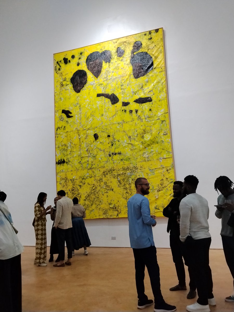 JoyMala_'s tweet photo. @4AAAAart @manmahuro I attended his first exhibition in the space and it was sooo mind blowing . . In my curatorial experience, this will always be one of the highlights. He created a gallery befitting the scale of his works. https://t.co/S2lecUV1RM