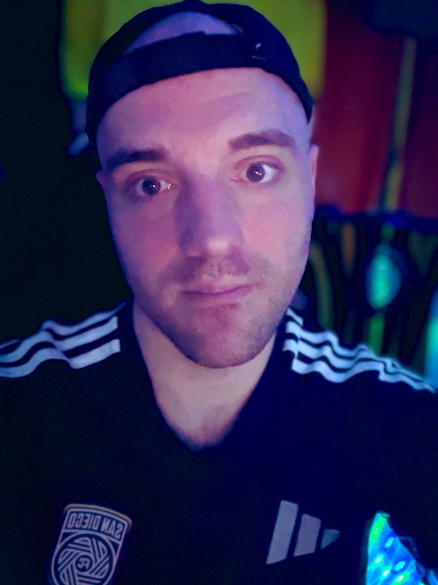 ItsAdamFM's tweet image. Another cracking stream tonight. The FM community at its finest, people coming together, supporting each other, and spreading nothing but love in the chat. 

Keep fighting, and thank you all. ❤️

#FM26 | #FootballManager