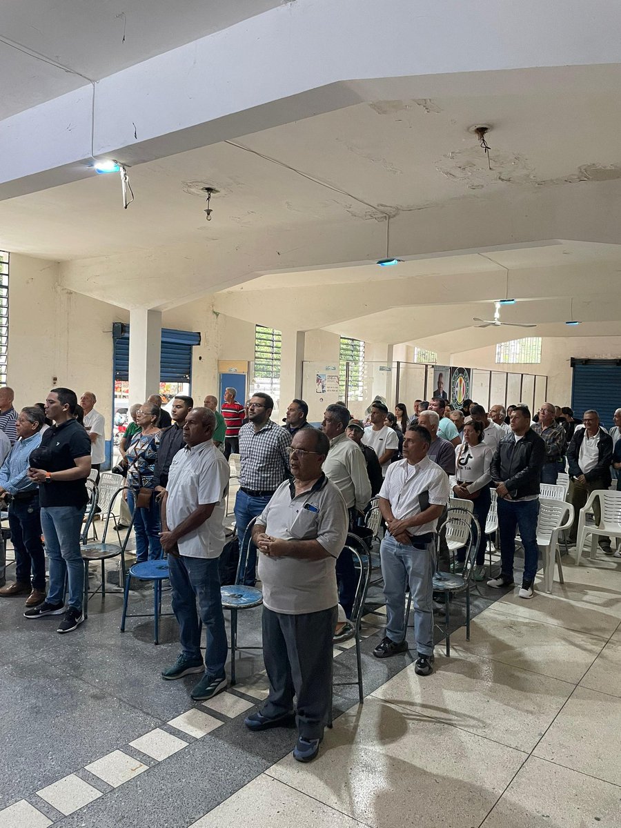 jesustablanteAD's tweet photo. AD en resistencia municipal Bolívar

La organización ratifica su compromiso de avanzar firmemente en la ruta unitaria junto al liderazgo de María Corina Machado, trabajando con determinación para lograr el objetivo de Democracia y Libertad para toda Venezuela. @ADOrganizacion_ https://t.co/iRKeOachCo