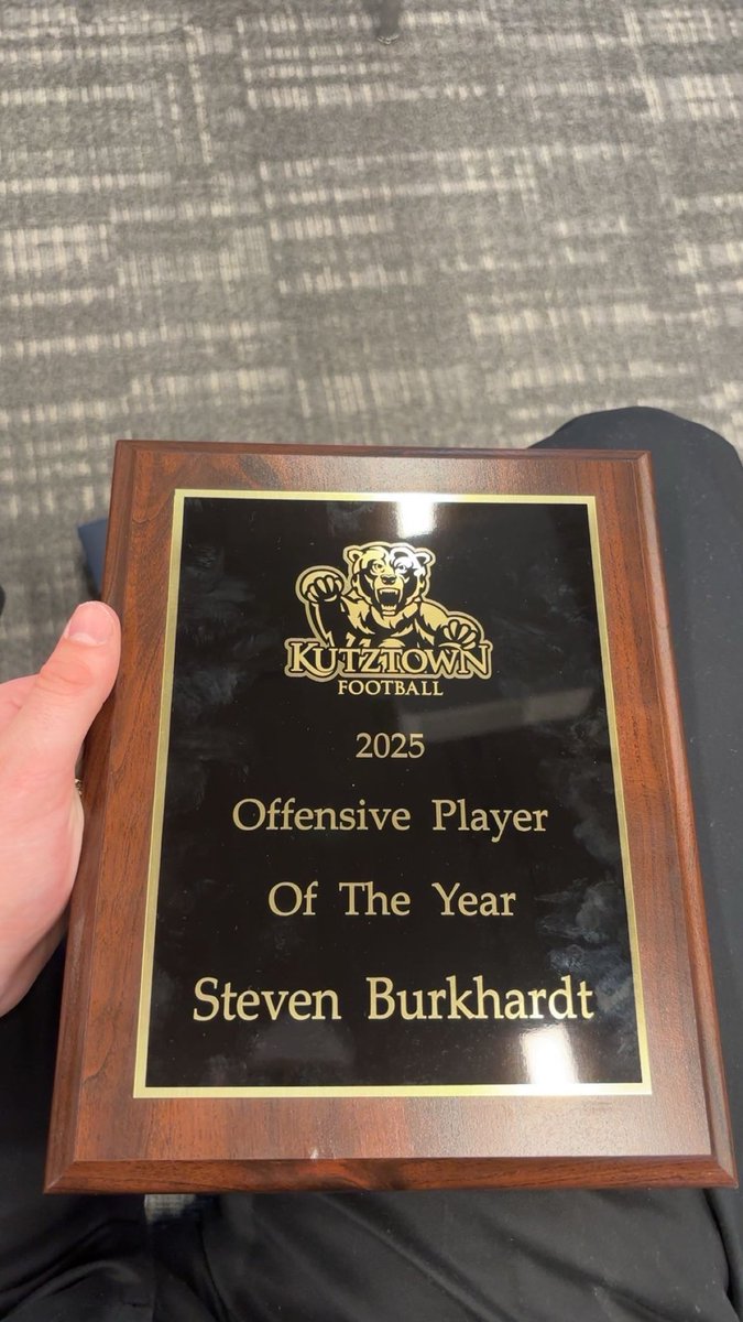 stevenburk28's tweet photo. Blessed to be apart of this team and sharing this with my brother makes it that much sweeter. Also honored be voted as a 2x Captain for the upcoming season. 
Go bears! 🐻🎱 https://t.co/rL1uWjWEXj