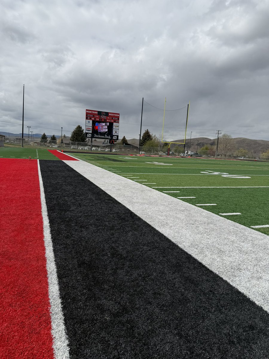 Tavyn_Anderson's tweet photo. Thank you @Coach_Martello for having me out for an amazing junior day experience! Really enjoyed the energy and mentality built around Bulldog football!!! https://t.co/QXLdxgXEN9