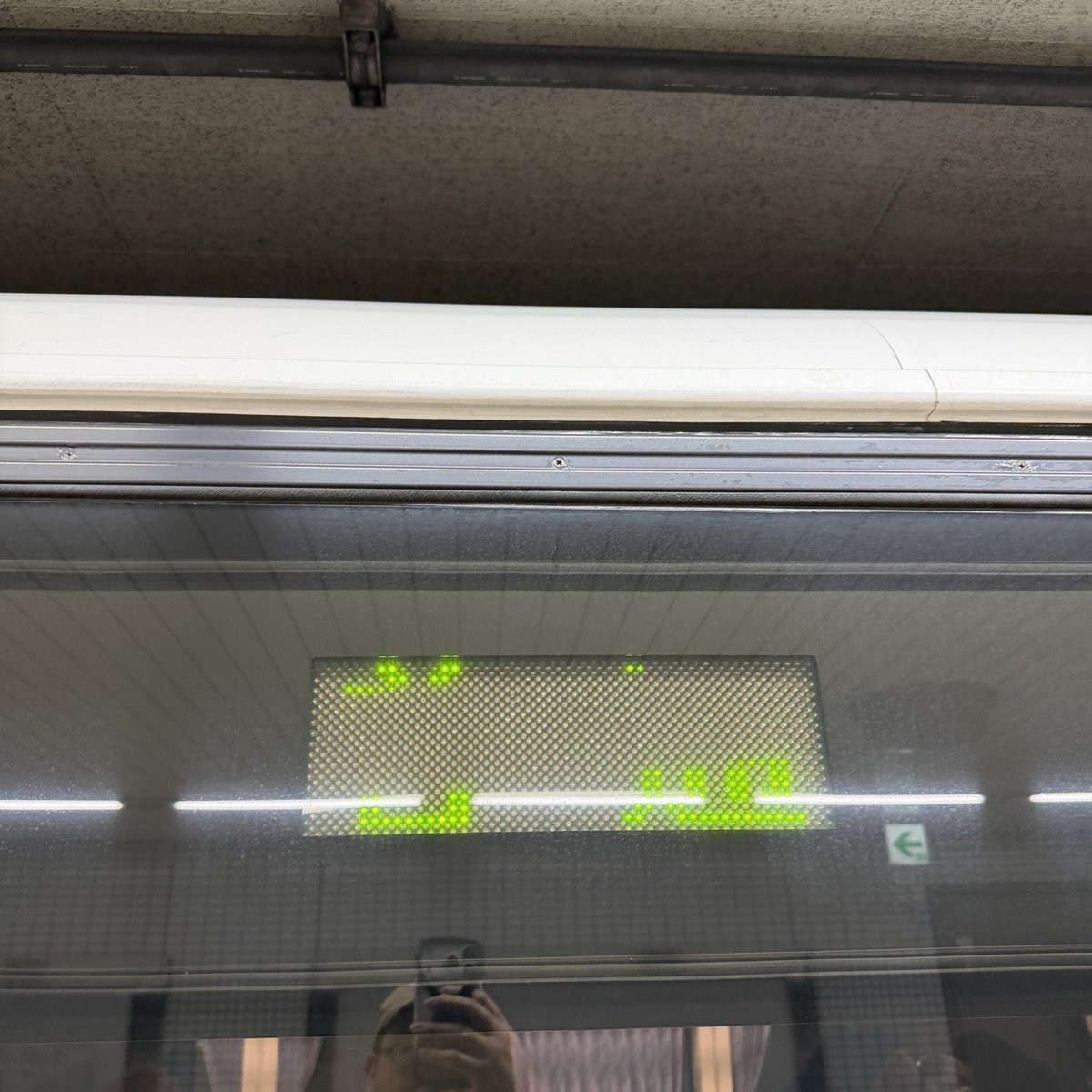 素 tweet media