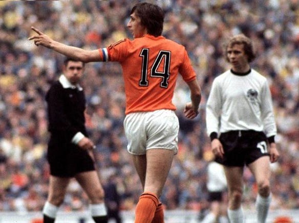 ヴァンヌッキWCCF tweet media