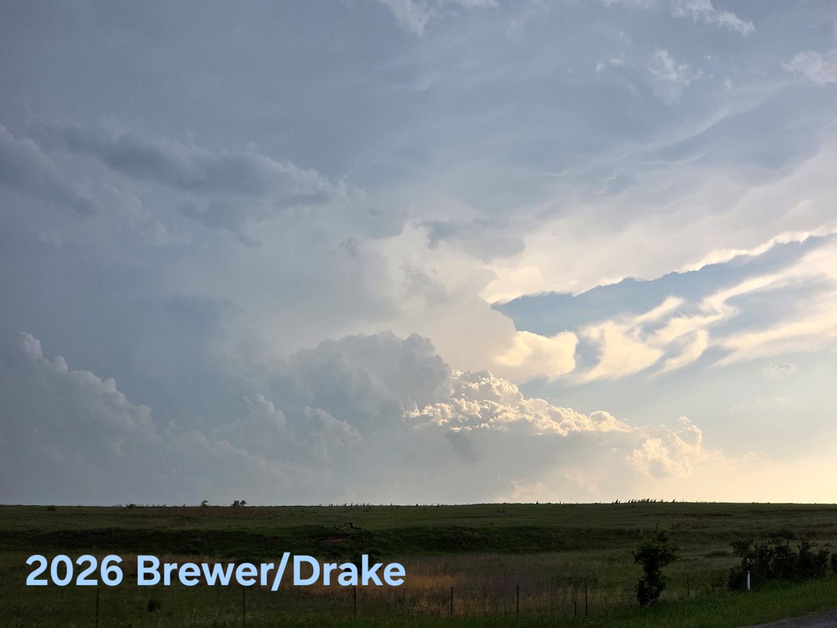 Driving toward impressive Texas Tornadic Beast!
w/ <a href="/JustonStrmRider/">Juston Drake</a> 
#txwx