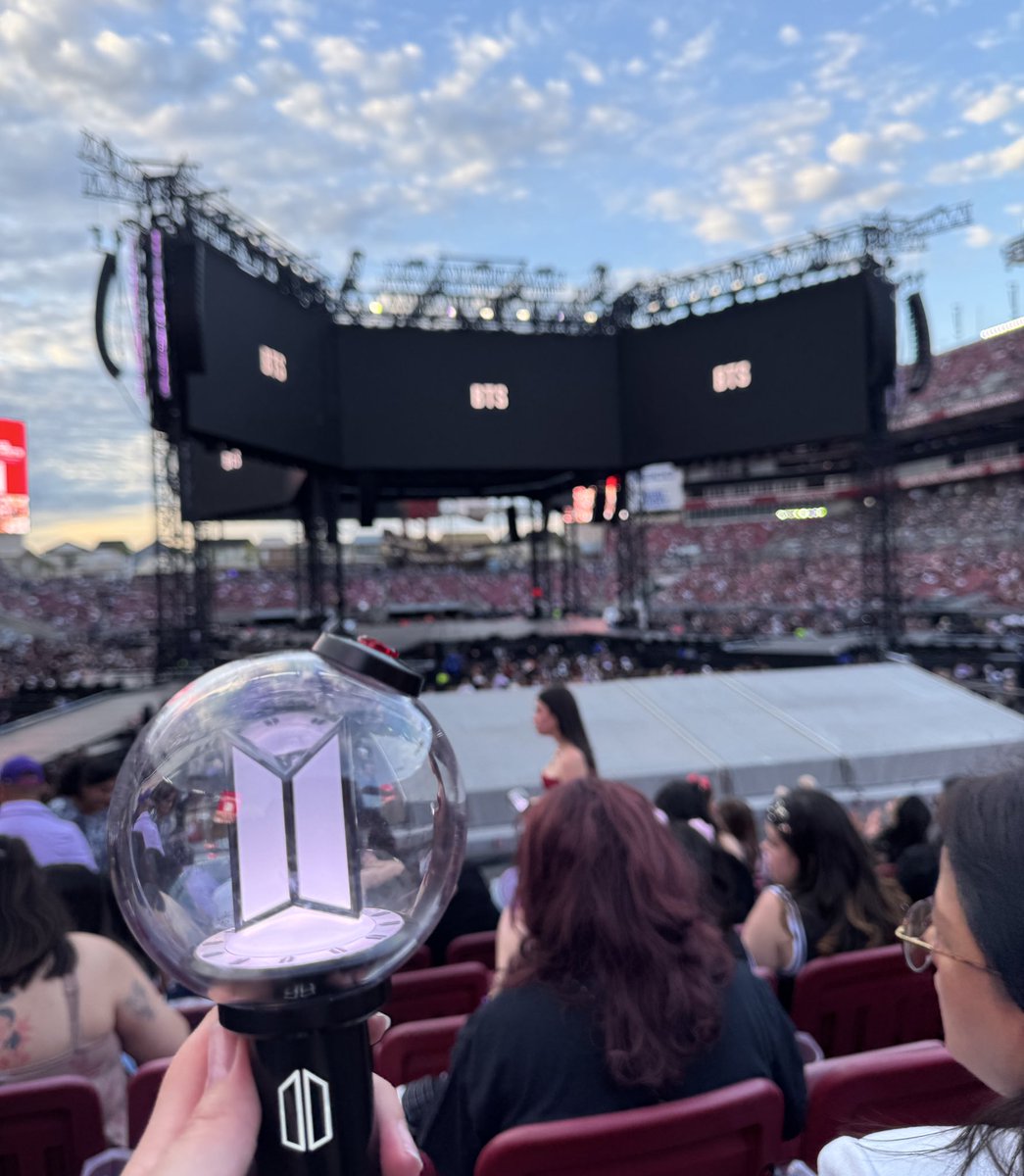 Haze⁷ ⟭⟬ 🐳🌙 🍉 ECHO ✨ tweet media