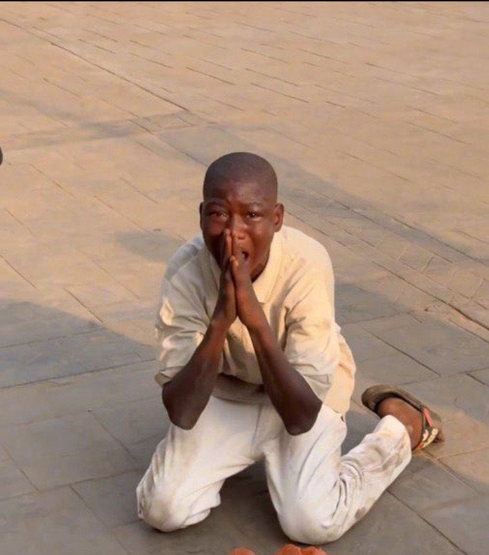 DaraKen💨 tweet media