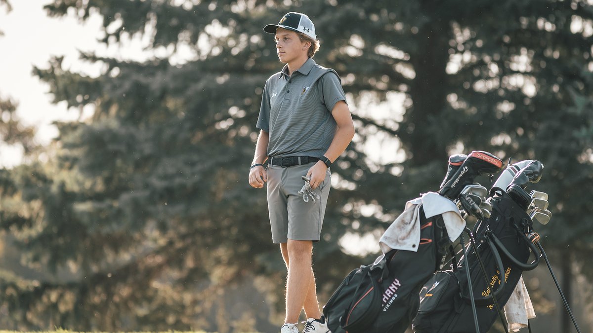 UW-Superior Golf tweet media
