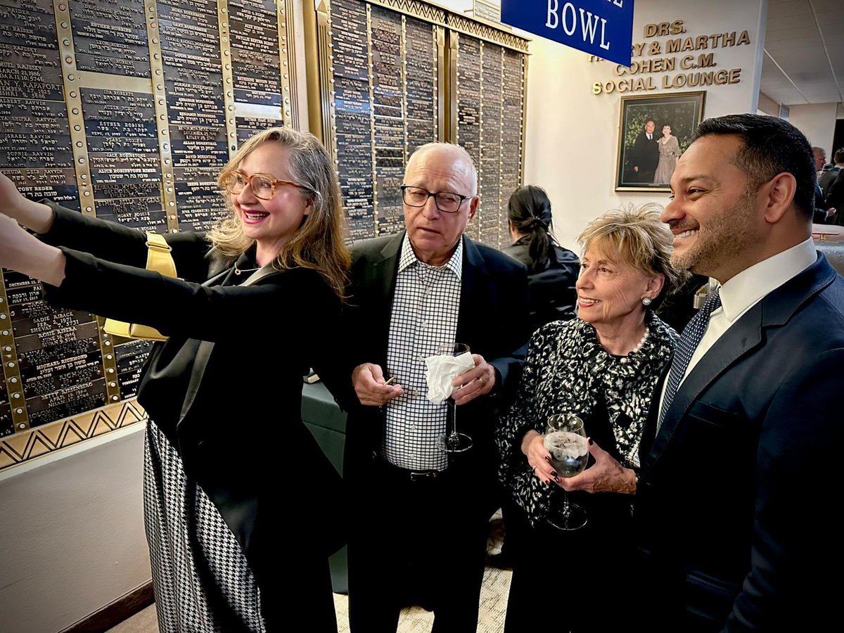 Shuv Majumdar tweet media