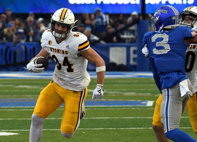 per reports, #Chiefs have signed Wyoming TE John Michael Gyllenborg
