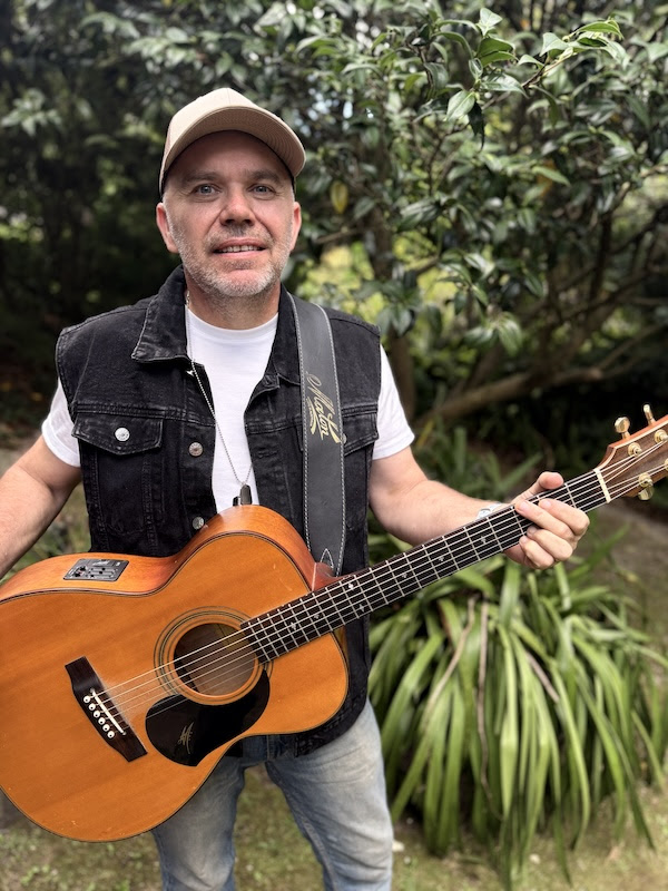 Miss Chatelaine JOY tweet media