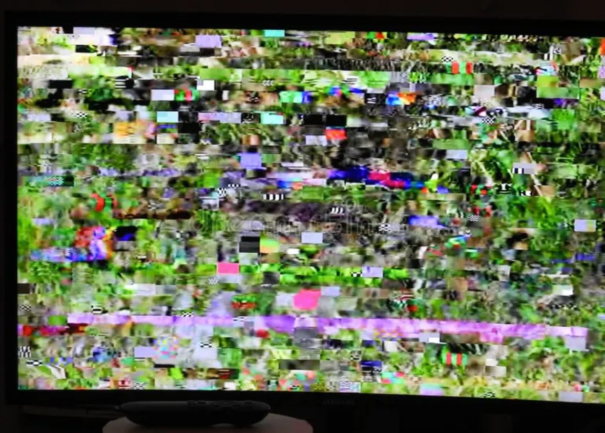 Estamos jugando para el culo, no marcamos, no podemos hacer 2 pases seguidos, estamos perdiendo.

Mientras tanto Tigo Sports: