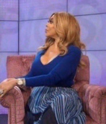 Tori Wan Kenobi tweet media