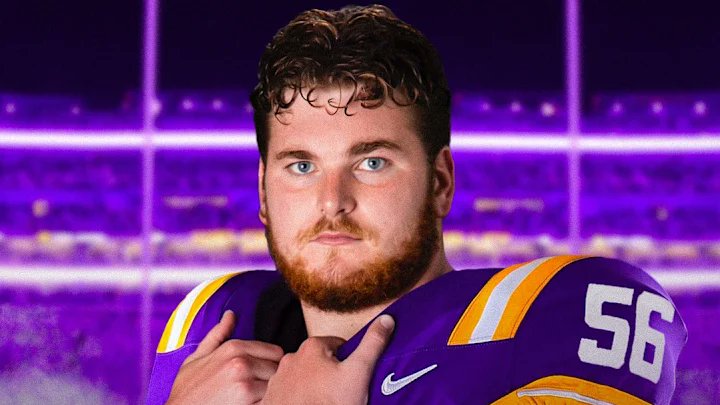 per <a href="/JFowlerESPN/">Jeremy Fowler</a>, #Chiefs have signed LSU OG Josh Thompson to a UDFA deal.