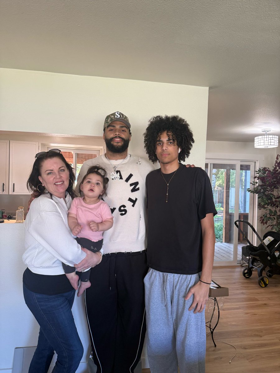 Quentinmoore88's tweet image. AGTG.❤️ Wouldn’t have wanted to spend the day w anyone else anywhere else! #RaiseHail.