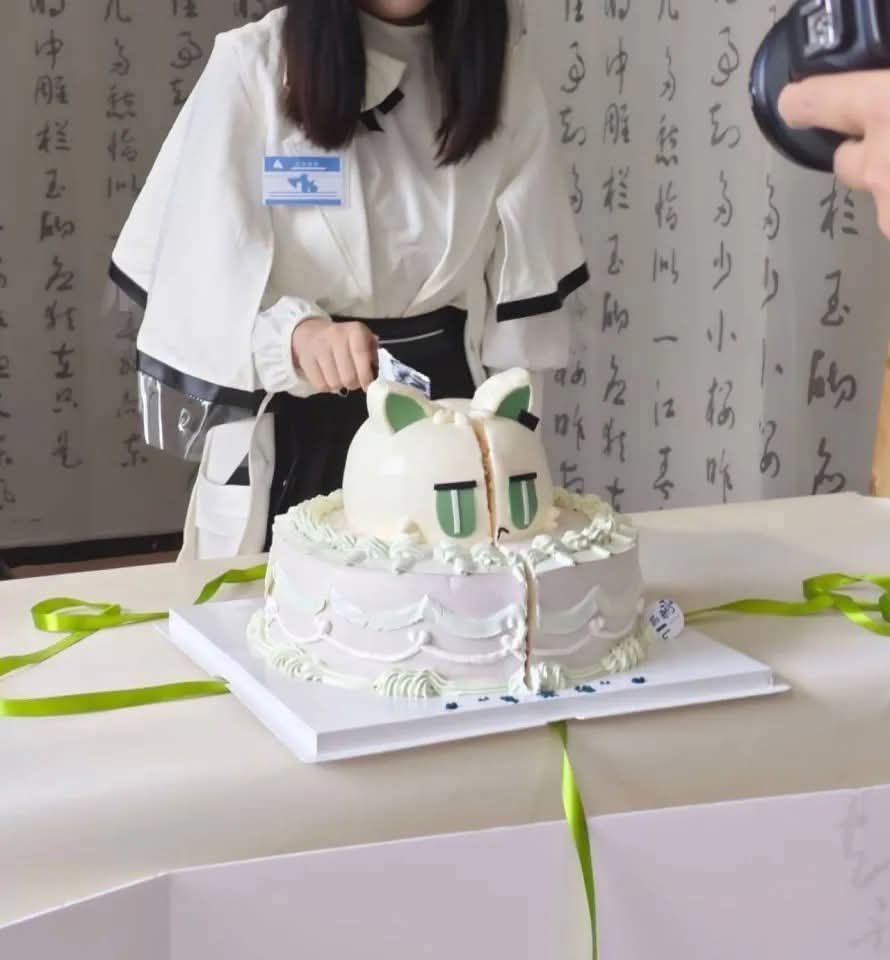 SingkongBakar | Commission closed (3/3) tweet media