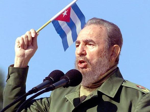 #FidelEnUnaFrase: “Los valores que defendemos son muy sagrados,son muy altos,son muy  poderosos, son los valores d la patria, son los valores d la  Revolución, (...) , son los valores de la dignidad  y del honor del hombre. Esos valores tienen un peso tremendo”.#LatiendoConFidel