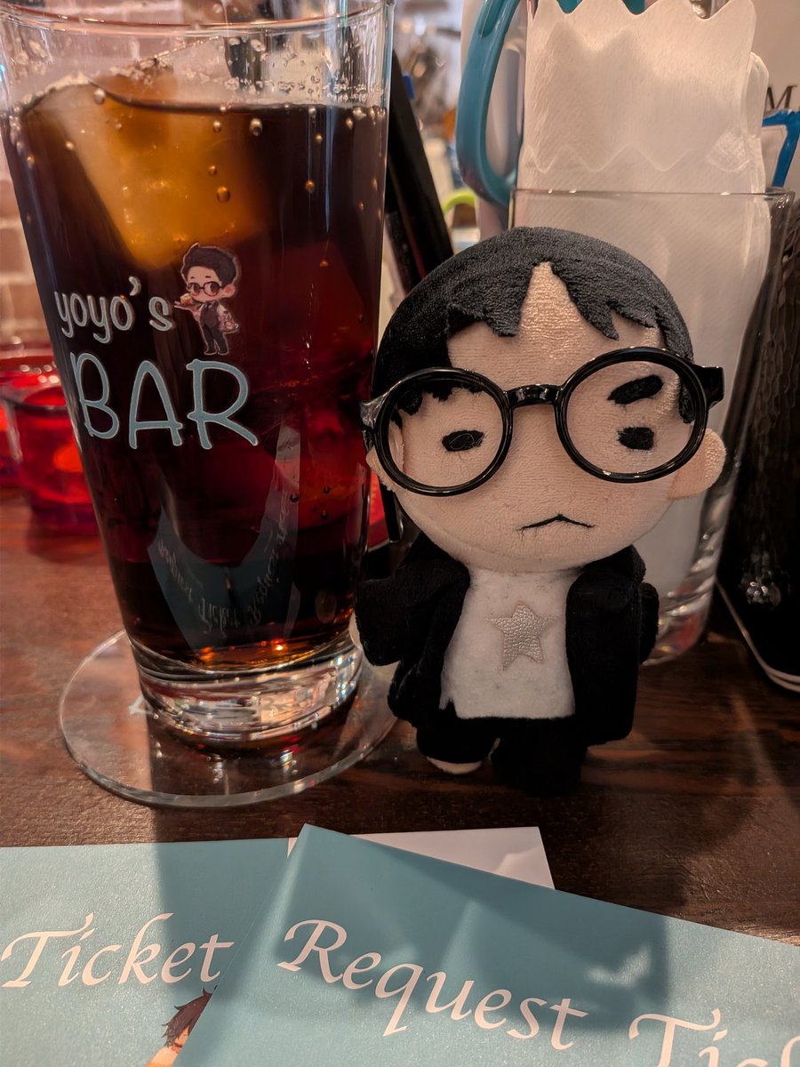 bichimaru0101's tweet image. ＃yoyo'scafe
#西郷葉介
＃ジェット宮田
＃鈴木亨
昨日はここへ〜🥰✨✨
新しいアプリも出来て昨日はジュークボックスチケットって言うゲリラ的なリクエストチケットがあって2枚購入!いつでもすぐ歌ってくれるチケット🎫🤭🥰😍✨✨
あ～幸せでした🥰ありがとう😊