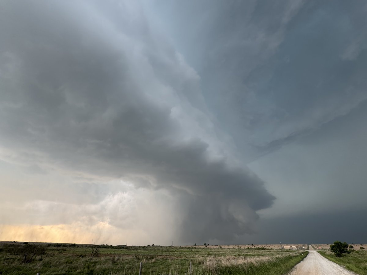 E of Windthorst #txwx 645 pm