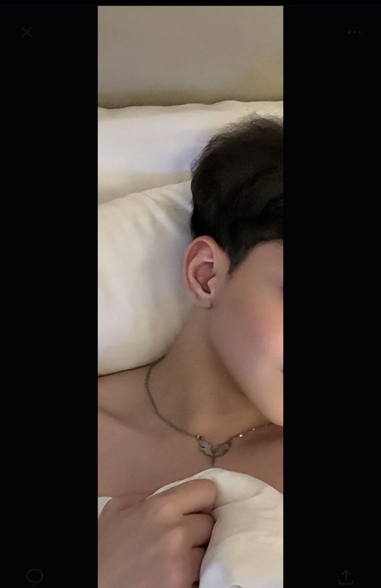 BEBE🦋. tweet media