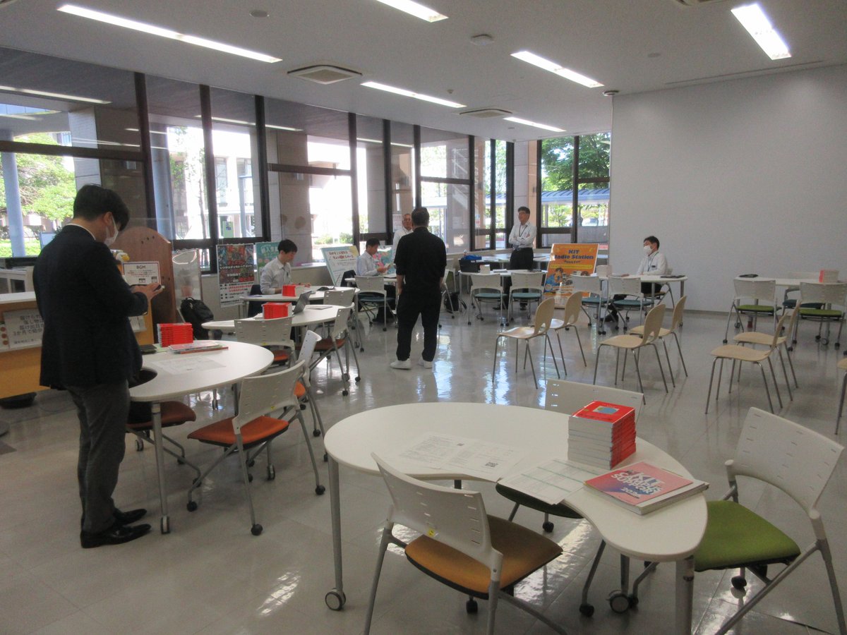 KIT_GStation's tweet image. 本日オープンキャンパス！学ステも特別仕様です。なんでも相談コーナーになっています。ぜひぜひ！
 #金沢工業大学 #KIT #金工大生 #オープンキャンパス #KIT学生ステーション