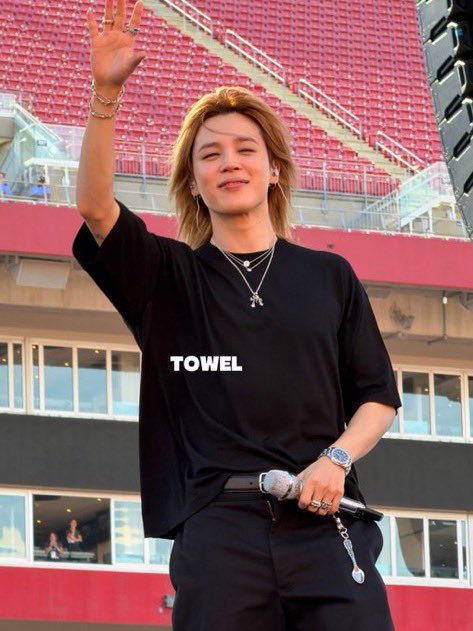 juringo53's tweet image. KplusArmyhour 
ラジオリクエスト📻で
ジミンちゃん全力応援🐣🔥

こちらも🏷️でリクエスト
👇  RT&amp;amp;🏷️🙏❤️

Hi @ReallyAcesFox  @Kplus_Armyhour
I would like to request you to play #WHO by #JIMIN if it's possible.  I would love to share it with you and your audience.  Thanks in advance